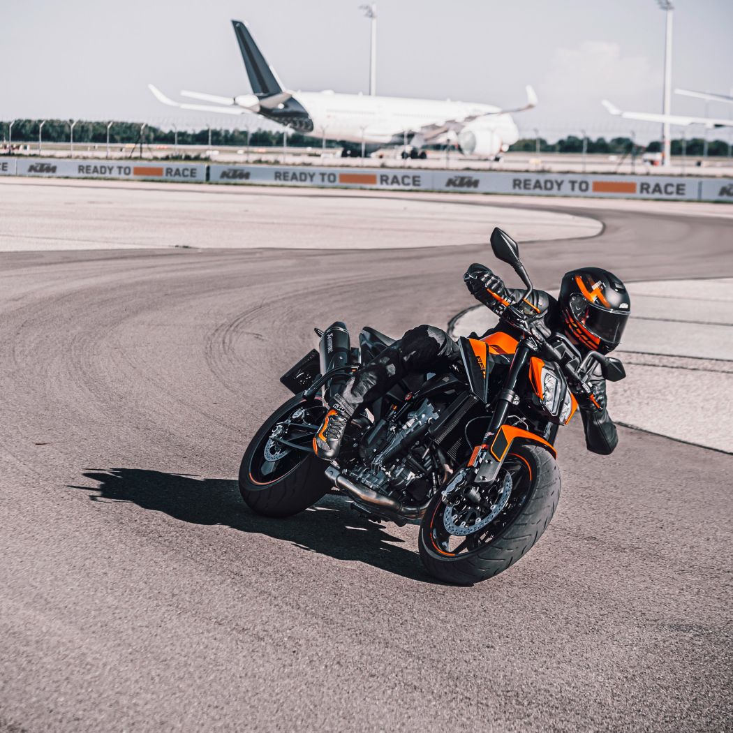 Ktm duke store supermoto